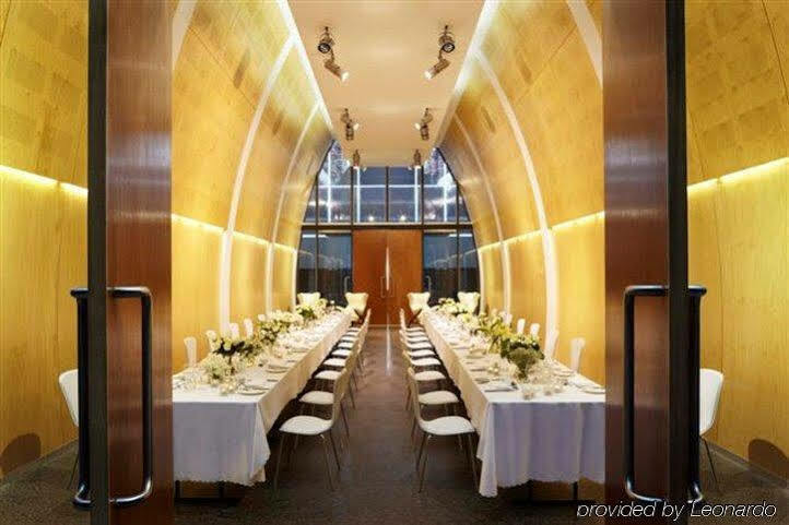 Hotel Realm Канберра Екстер'єр фото The Long Room