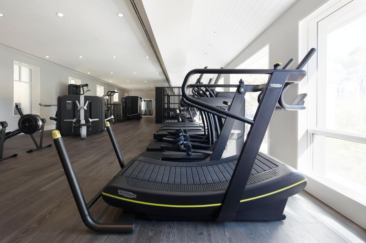 Hotel Realm Канберра Екстер'єр фото A treadmill